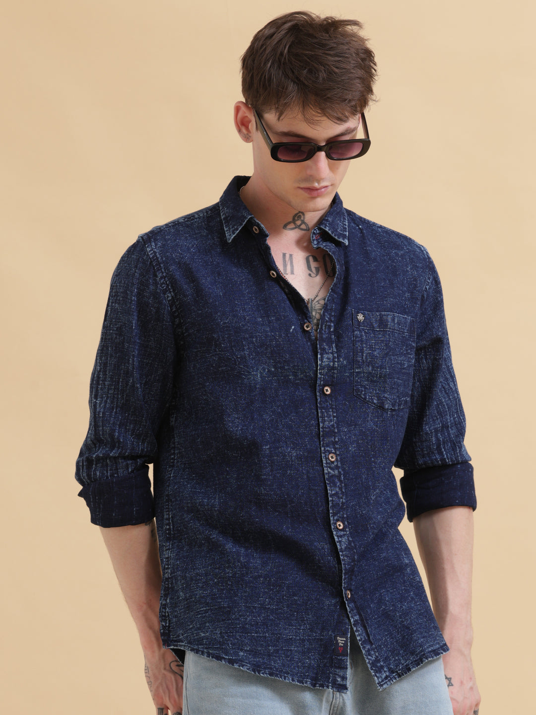 VUDUClassic Textured Denim ShirtRegular Fit