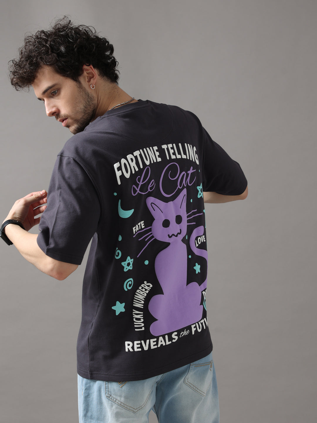 VUDUFORTUNE CAT BLACK OVERSIZED T-SHIRTOversized Fit