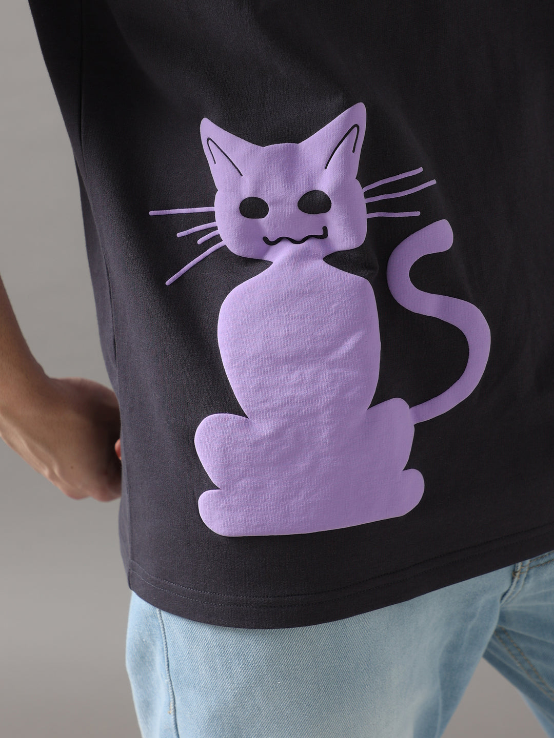 VUDUFORTUNE CAT BLACK OVERSIZED T-SHIRTOversized Fit