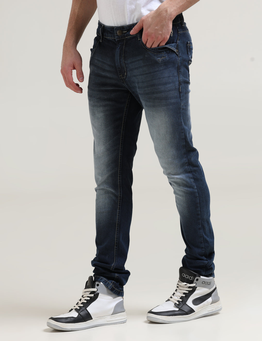 VUDUSLEEK INDIGO WHISKERFIT JEANSSlim Fit