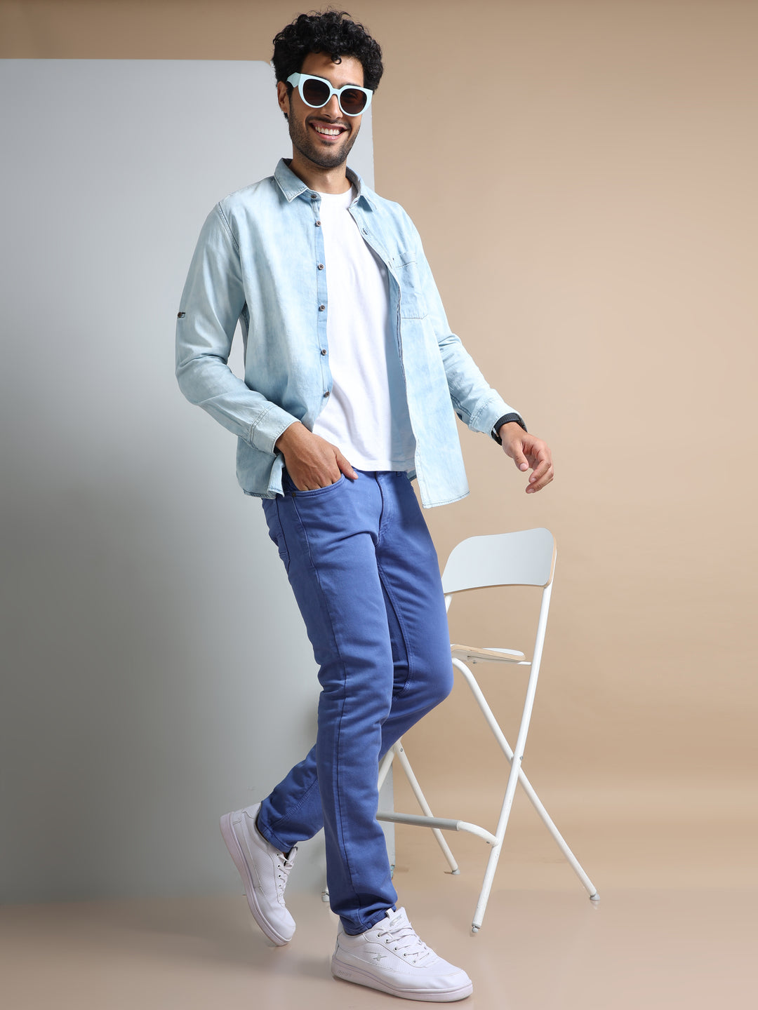 VUDUVibrant Blue DenimSlim Fit